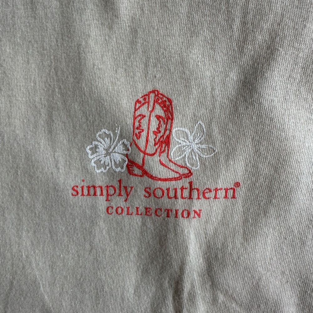 Simply Southern Cream Coastal Graphic Tee - Picture 5 of 6